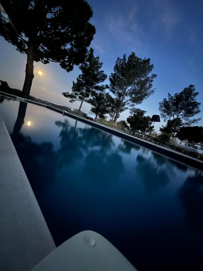 Simple Home La Cadiere-d'Azur Bagian luar foto